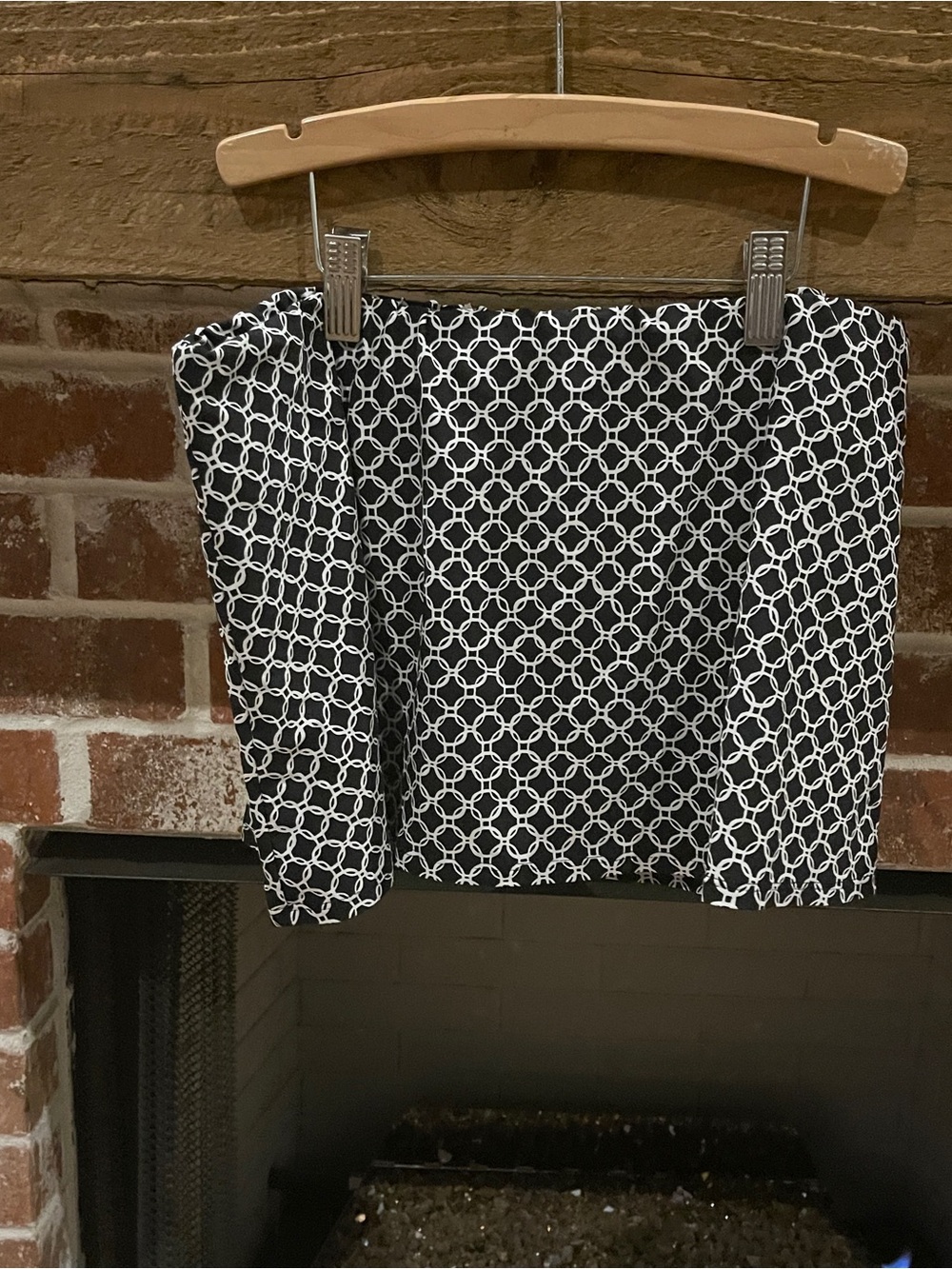 Nautica Black & White Geometric Print Women's Swim skirt Sz 12